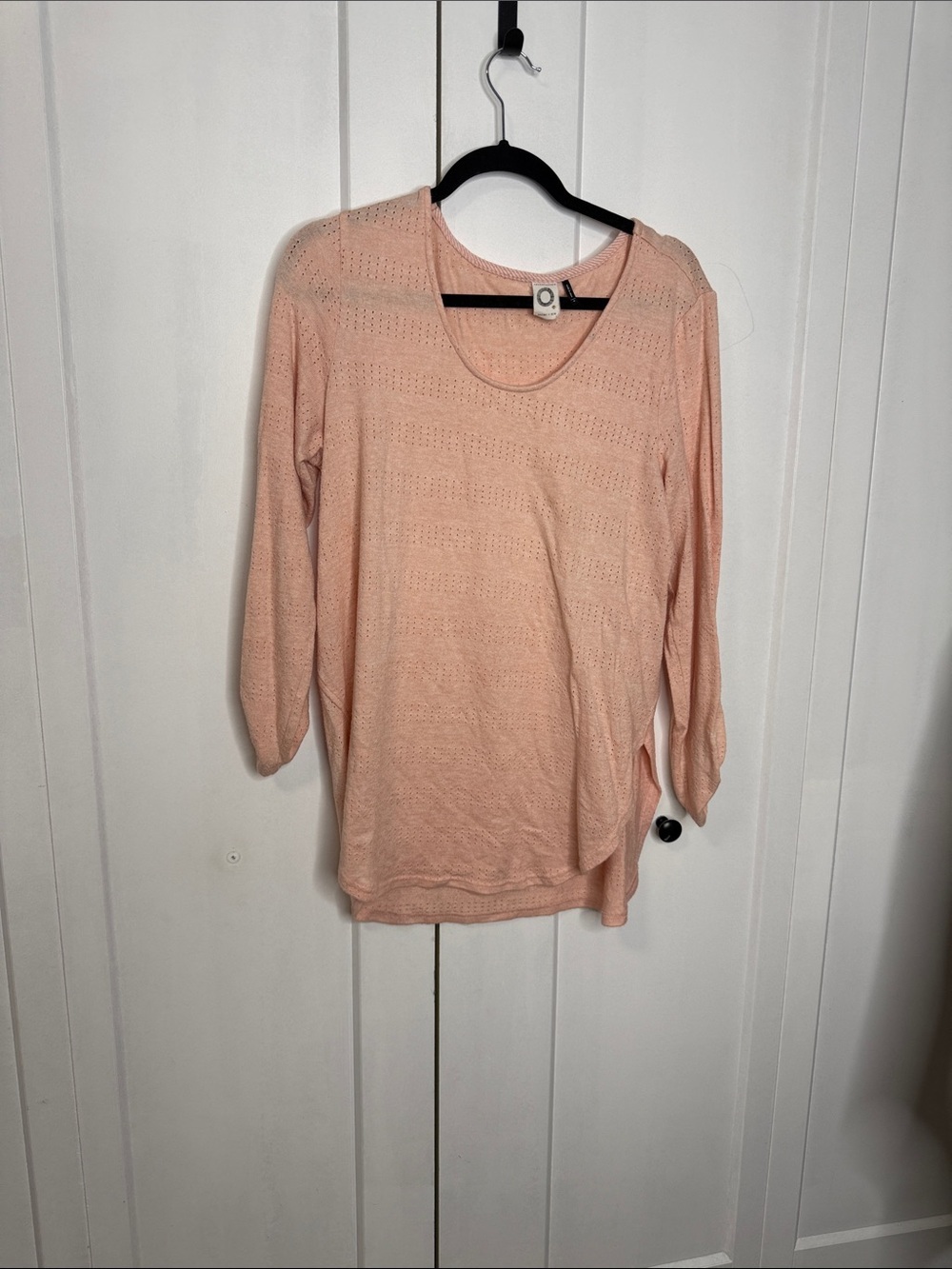 Anthropologie akemi + Kin medium Blush Peach Eyelet Scoop Neck Knit Top